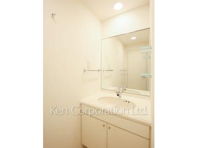Powder Room ※Photo of the same layout on 6 floor. Decoration and fixture may differ.