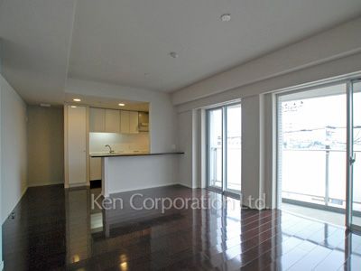 Living-Dining ※Photo of the same layout on 4 floor. Decoration and fixture may differ.