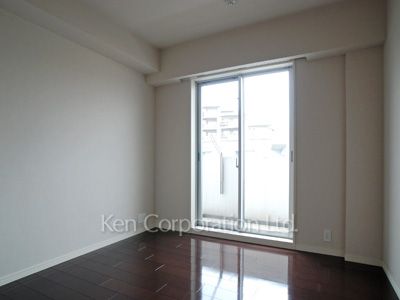 Other Room ※Photo of the same layout on 4 floor. Decoration and fixture may differ.