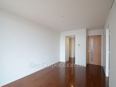 Living-Dining ※Photo of the same layout on 12 floor. Decoration and fixture may differ.