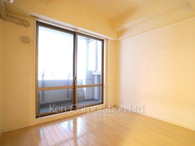 Bedroom ※Photo of the same layout on 2 floor. Decoration and fixture may differ.