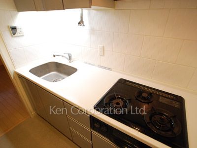Kitchen ※Photo of the same layout on 2 floor. Decoration and fixture may differ.