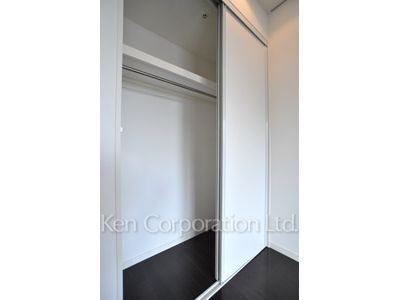 Closet ※Photo of the same layout on 4 floor. Decoration and fixture may differ.