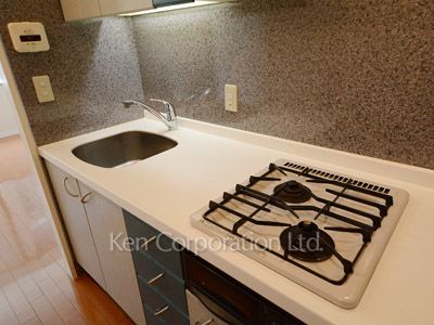 Kitchen ※Photo of the same layout on 2 floor. Decoration and fixture may differ.