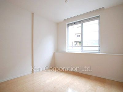 Bedroom ※Photo of the same layout on 6 floor. Decoration and fixture may differ.