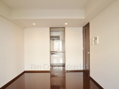 Living-Dining ※Photo of the same layout on 5 floor. Decoration and fixture may differ.