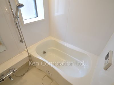 Bath ※Photo of the same layout on 5 floor. Decoration and fixture may differ.
