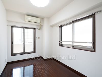Bedroom ※Photo of the same layout on 10 floor. Decoration and fixture may differ.