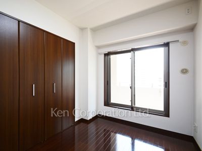 Bedroom ※Photo of the same layout on 10 floor. Decoration and fixture may differ.