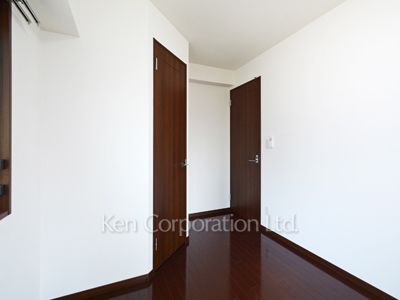 Bedroom ※Photo of the same layout on 10 floor. Decoration and fixture may differ.