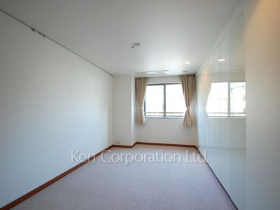 Bedroom ※Photo of the same layout on 3 floor. Decoration and fixture may differ.