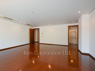 Living-Dining ※Photo of the same layout on 1 floor. Decoration and fixture may differ.