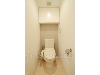 Lavatory ※Photo of the same layout on 13 floor. Decoration and fixture may differ.