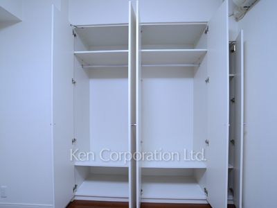 Closet ※Photo of the same layout on 2 floor. Decoration and fixture may differ.
