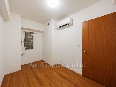 Service room (Extra room space)