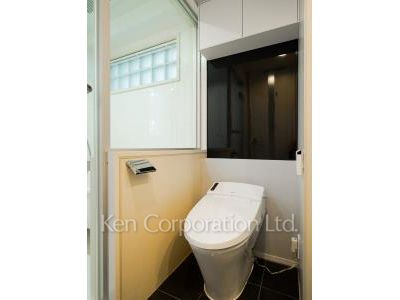 Lavatory