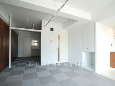 Living-Dining ※Photo of the same layout on 13 floor. Decoration and fixture may differ.