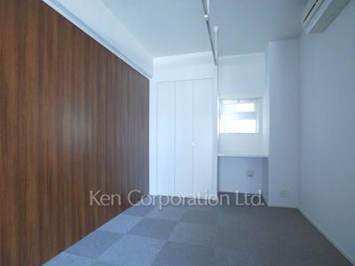 Bedroom ※Photo of the same layout on 13 floor. Decoration and fixture may differ.