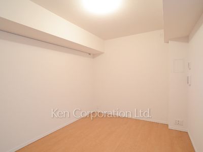 Bedroom ※Photo of the same layout on 7 floor. Decoration and fixture may differ.