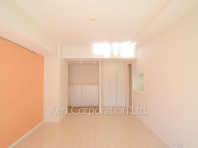 Living-Dining ※Photo of the same layout on 9 floor. Decoration and fixture may differ.