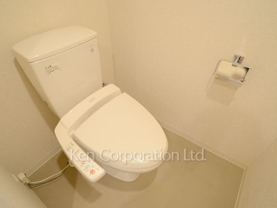Lavatory ※Photo of the same layout on 9 floor. Decoration and fixture may differ.