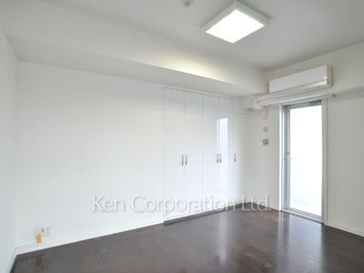 Other Room ※Photo of the same layout on 5 floor. Decoration and fixture may differ.