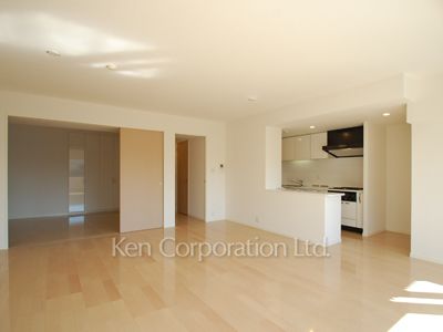 Living-Dining ※Photo of the same layout on 3 floor. Decoration and fixture may differ.