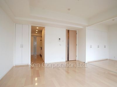 Living-Dining ※Photo of the same layout on 4 floor. Decoration and fixture may differ.