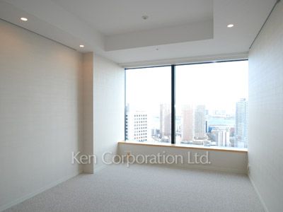 Bedroom ※Photo of the same layout on 36 floor. Decoration and fixture may differ.