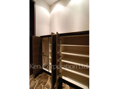 Closet ※Photo of the same layout on 35 floor. Decoration and fixture may differ.