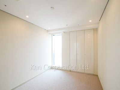 Other Room ※Photo of the same layout on 37 floor. Decoration and fixture may differ.
