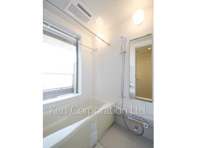 Bath ※Photo of the same layout on 30 floor. Decoration and fixture may differ.