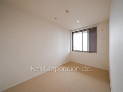 Bedroom ※Photo of the same layout on 12 floor. Decoration and fixture may differ.