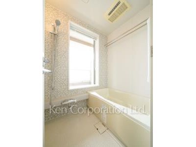 Bath ※Photo of the same layout on 25 floor. Decoration and fixture may differ.