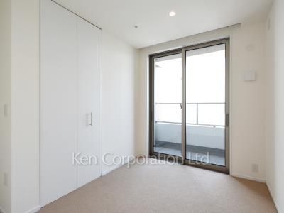 Bedroom ※Photo of the same layout on 29 floor. Decoration and fixture may differ.