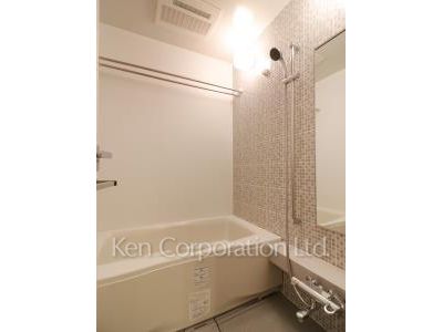Bath ※Photo of the same layout on 11 floor. Decoration and fixture may differ.