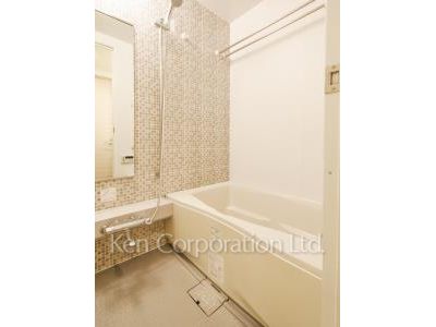Bath ※Photo of the same layout on 23 floor. Decoration and fixture may differ.