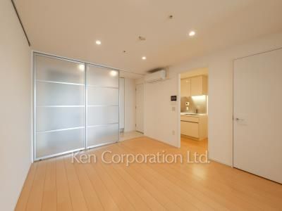 Living-Dining ※Photo of the same layout on 12 floor. Decoration and fixture may differ.