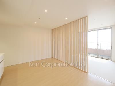 Living-Dining ※Photo of the same layout on 20 floor. Decoration and fixture may differ.