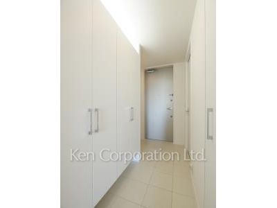 Entrance ※Photo of the same layout on 20 floor. Decoration and fixture may differ.