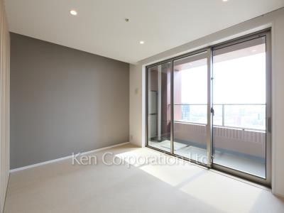 Bedroom ※Photo of the same layout on 20 floor. Decoration and fixture may differ.