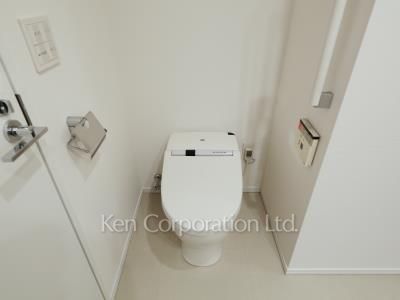 Lavatory ※Photo of the same layout on 20 floor. Decoration and fixture may differ.