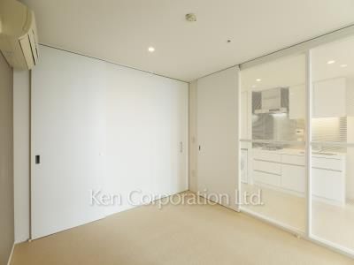 Bedroom ※Photo of the same layout on 20 floor. Decoration and fixture may differ.