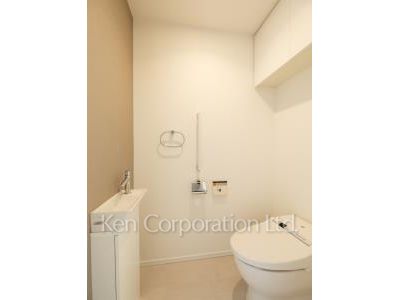 Lavatory ※Photo of the same layout on 20 floor. Decoration and fixture may differ.