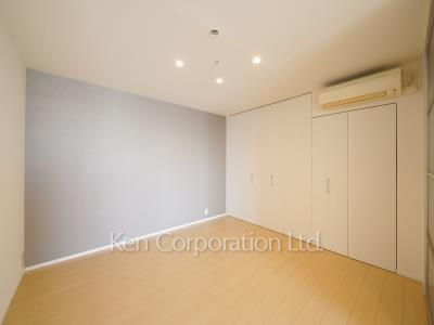 Bedroom ※Photo of the same layout on 26 floor. Decoration and fixture may differ.