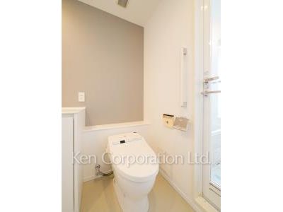 Lavatory ※Photo of the same layout on 26 floor. Decoration and fixture may differ.