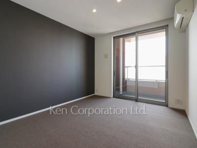 Bedroom ※Photo of the same layout on 31 floor. Decoration and fixture may differ.