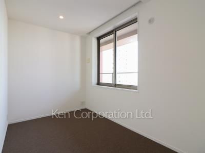 Bedroom ※Photo of the same layout on 31 floor. Decoration and fixture may differ.