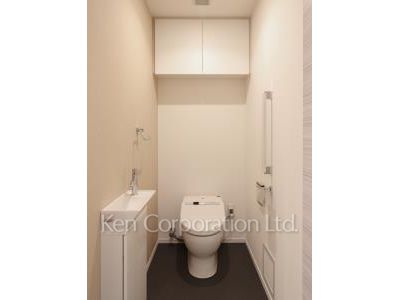 Lavatory ※Photo of the same layout on 31 floor. Decoration and fixture may differ.