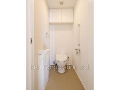 Lavatory ※Photo of the same layout on 37 floor. Decoration and fixture may differ.